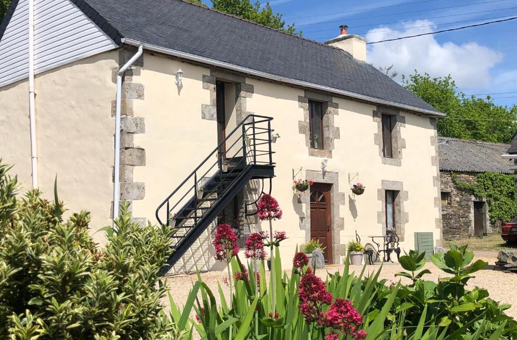 Loqueffret House | The Lotus. Romantic, rural hideaway near Huelgoat