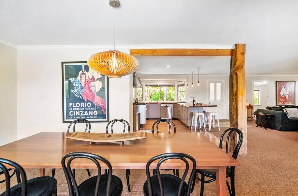 Prevelly House | 'The Love Shack' Pet-Friendly Beach Bungalow