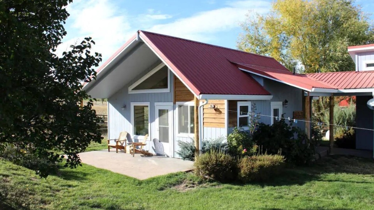 Enterprise Cabin | The Low Key Cabin