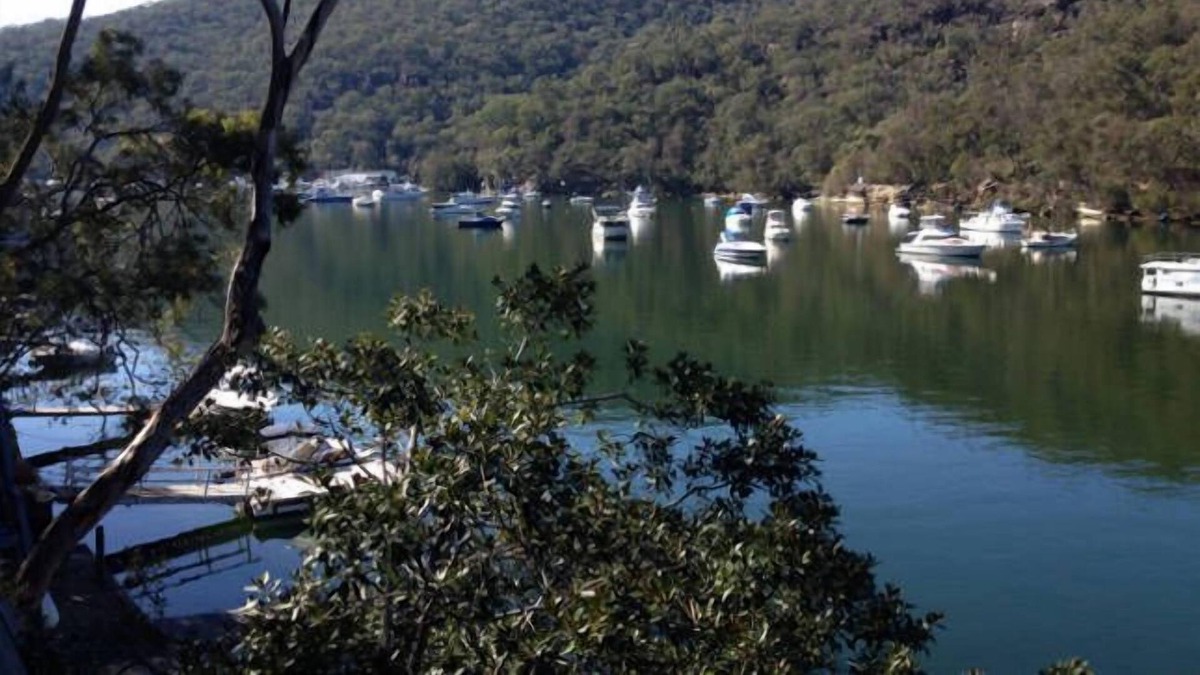 Berowra Waters Apartment | The LOWER DECK Berowra Waters