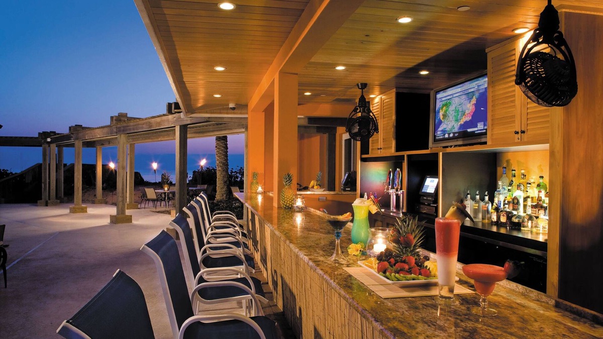 Hutchinson Island South Hotel | The Lucie