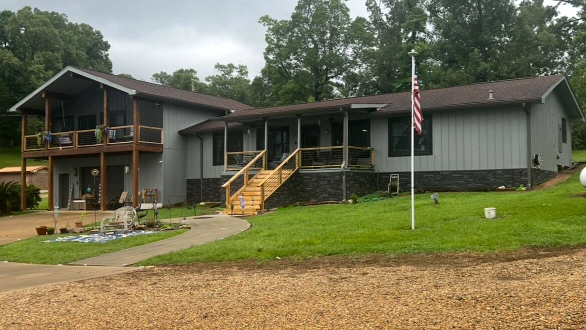 Negreet House | The Lure Camp, S. Toledo Bend. Secluded Cove, Boat ramp on property sleeps 6.