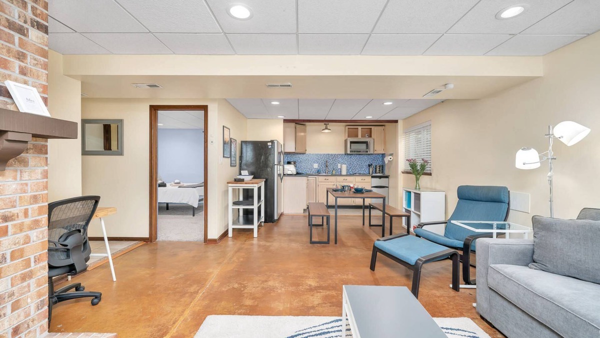 Green Mountain Apartment | The LUX in Lakewood.Minutes from Red Rocks.Hiking.Biking