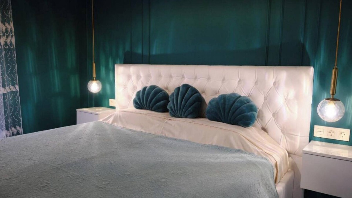 Cerdanyola del Valles Apartment | The Luxe Haven