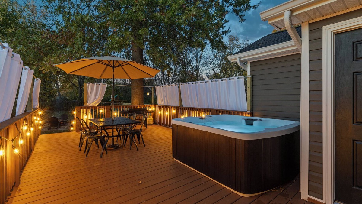 Georgetown House | The Luxe/Hot Tub/Playground/12 Min to Horse Park