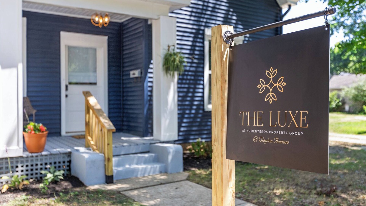 Georgetown House | The Luxe/Hot Tub/Private Bar/12 Min to Horse Park