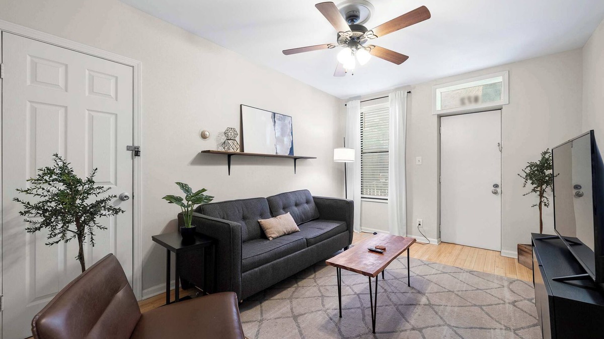 Short North Apartment | The Luxe Pearl Residences 872