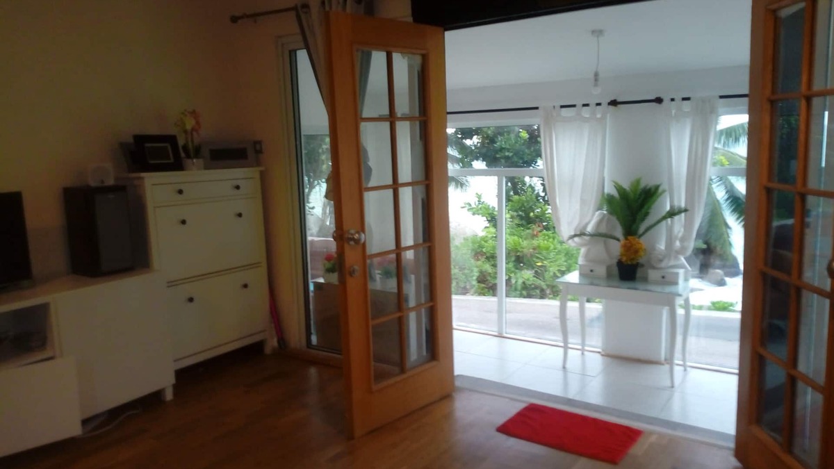 Glacis House | The luxurious Caranavilla house.