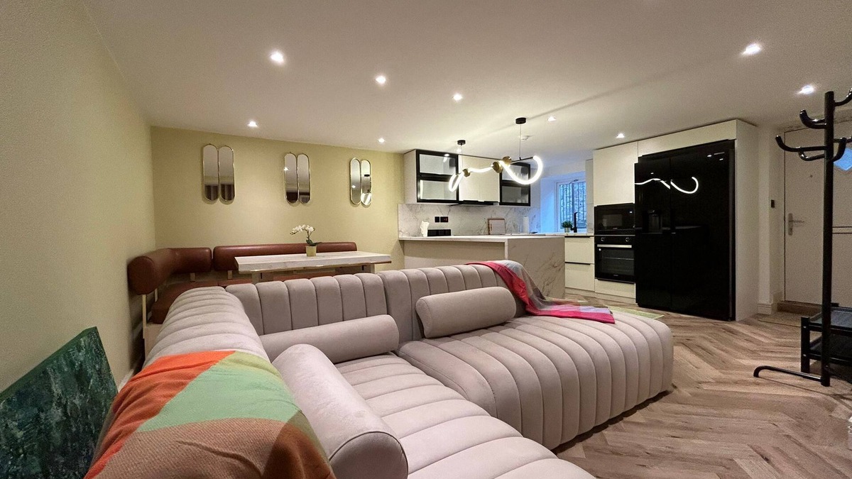 Liverpool Apartment | The Luxurious Hideaway