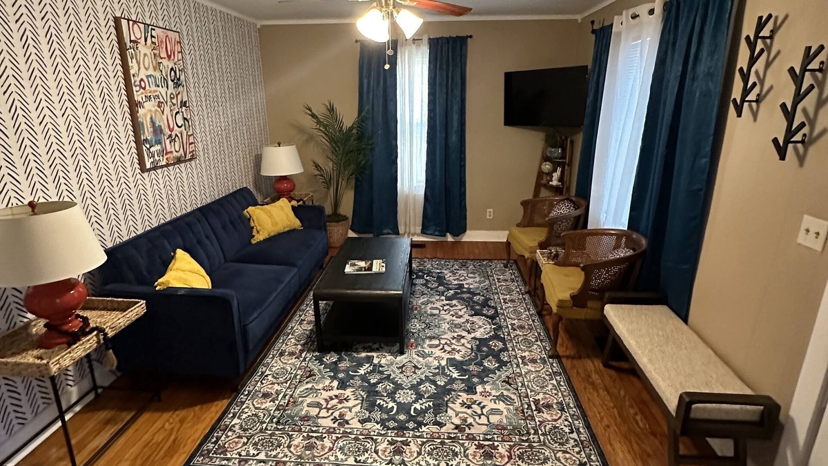 Batesville House | The Lyon’s Den- Boutique bungalow in the heart of Batesville, Arkansas