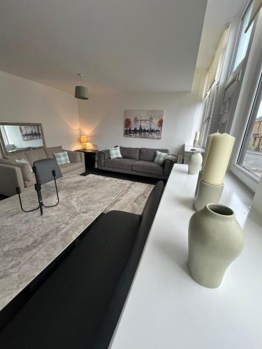 Shotts Apartment | The M Rooms at 144