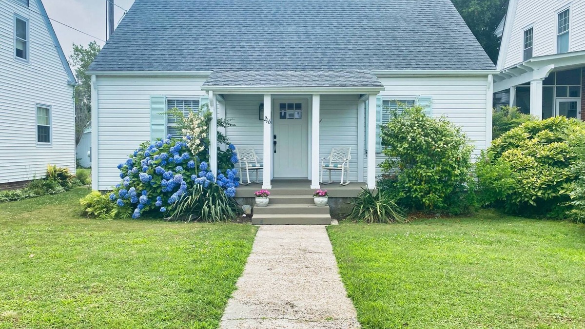 Cape Charles House | The Madison Suite - Chesapeake Properties