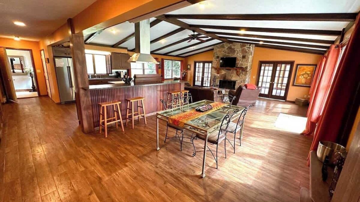 Austinburg House | The Main House at Rustic River