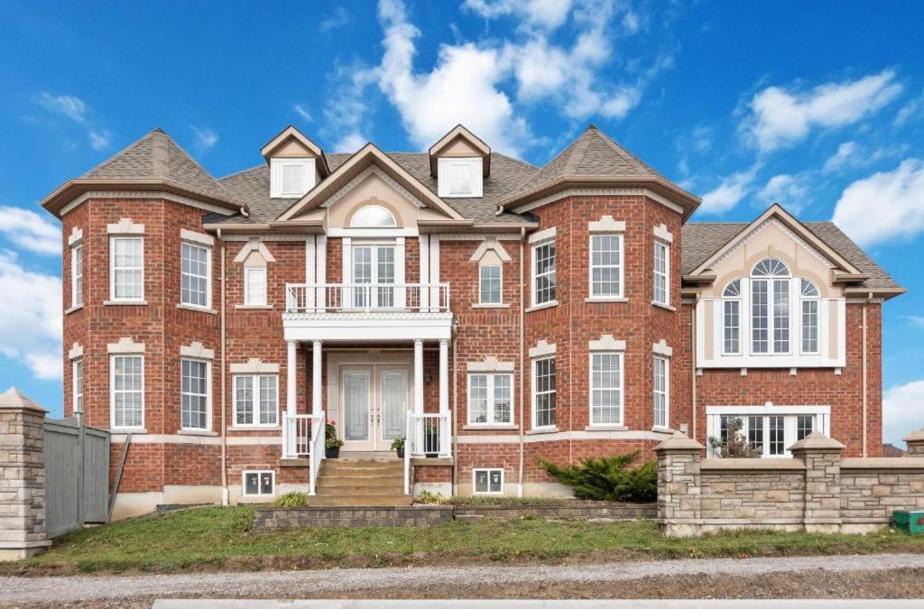 Ajax House | The Majestic Abode