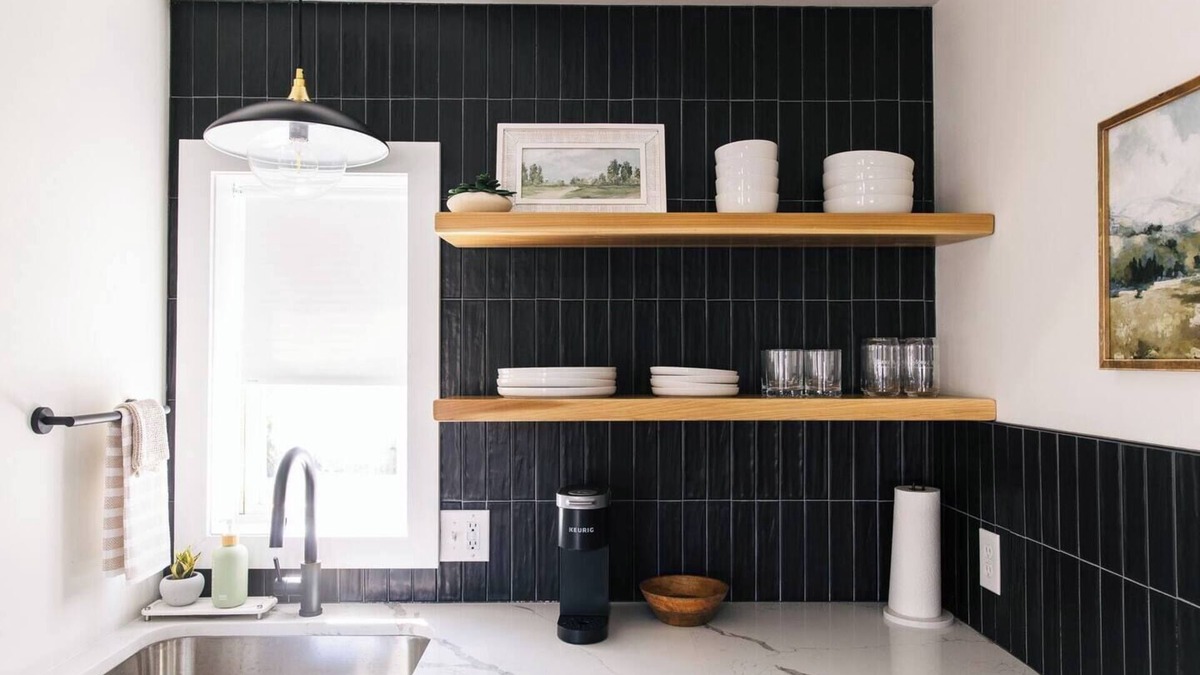 Chambersburg Apartment | The Mane & Co - No. 1