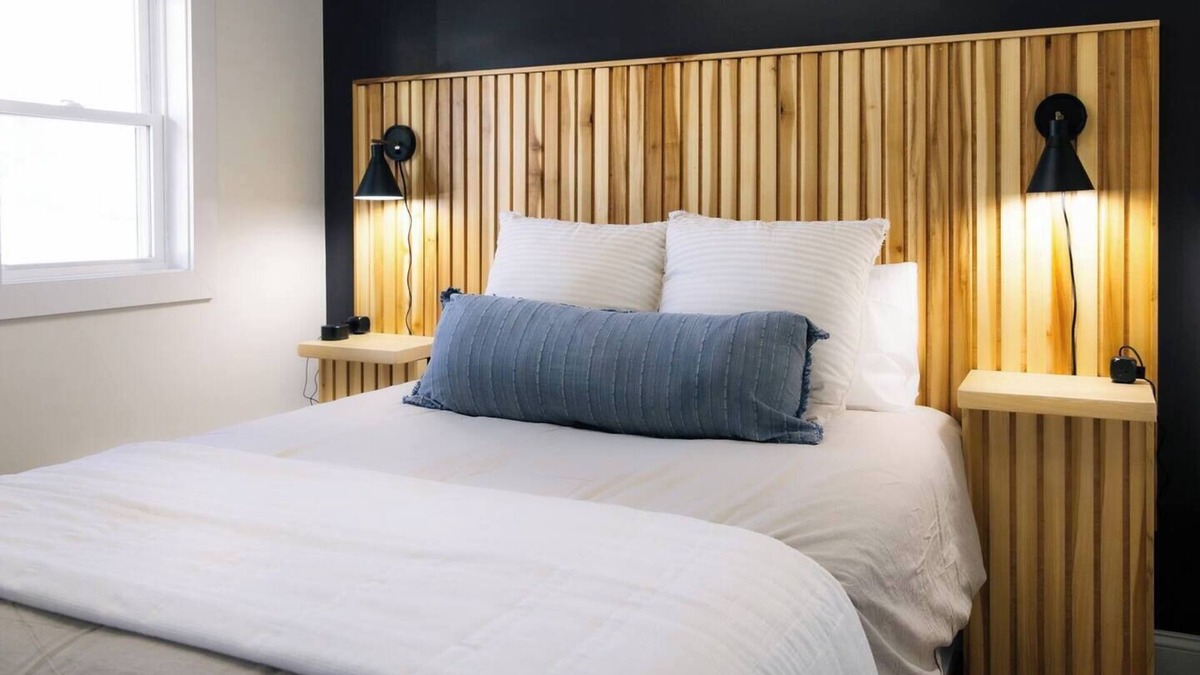 Chambersburg Apartment | The Mane & Co - No. 3