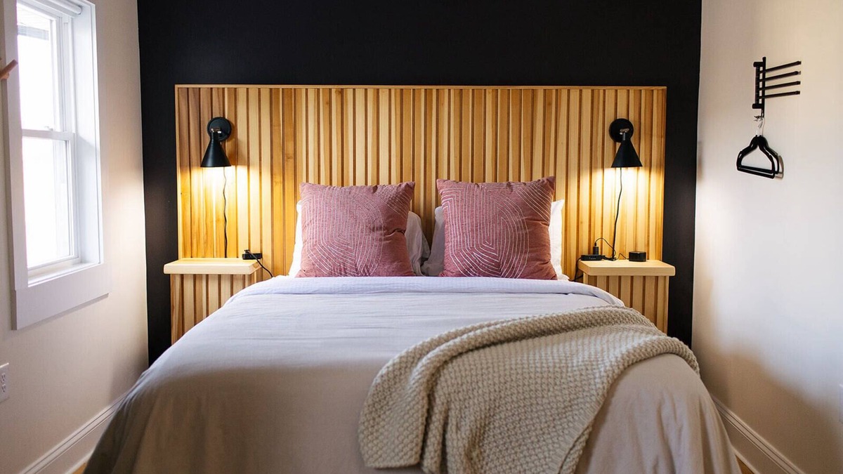 Chambersburg Apartment | The Mane & Co - No. 4