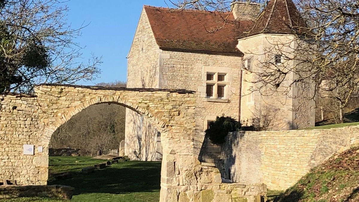 Pimelles Other | The Manoir de Pimelles is located in Burgundy 2h15 from Paris