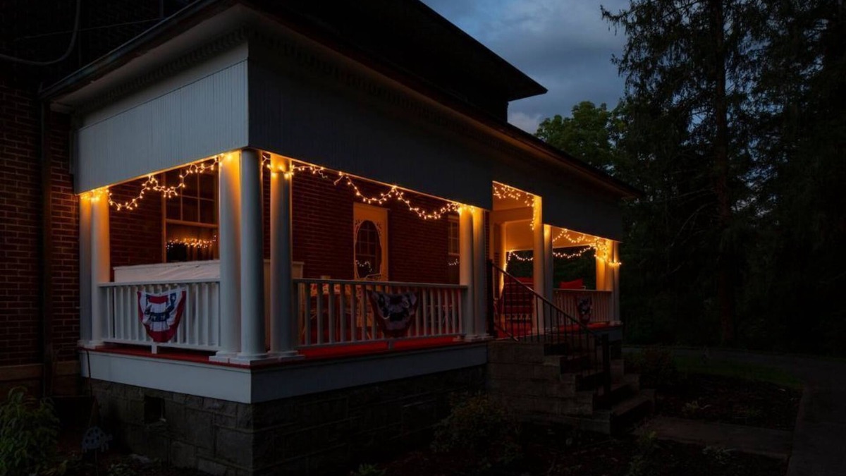 Redstar House | The Manor at Glen Jean Meadows
