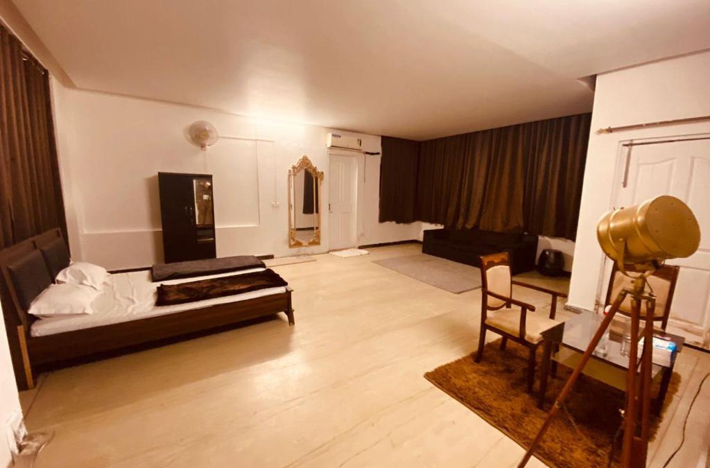 Faridabad House | The Mansion - Killa 25