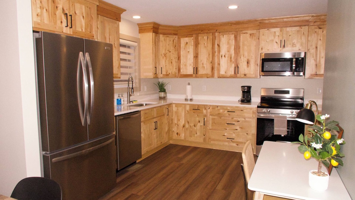 Elizabethtown House | The Maple Den