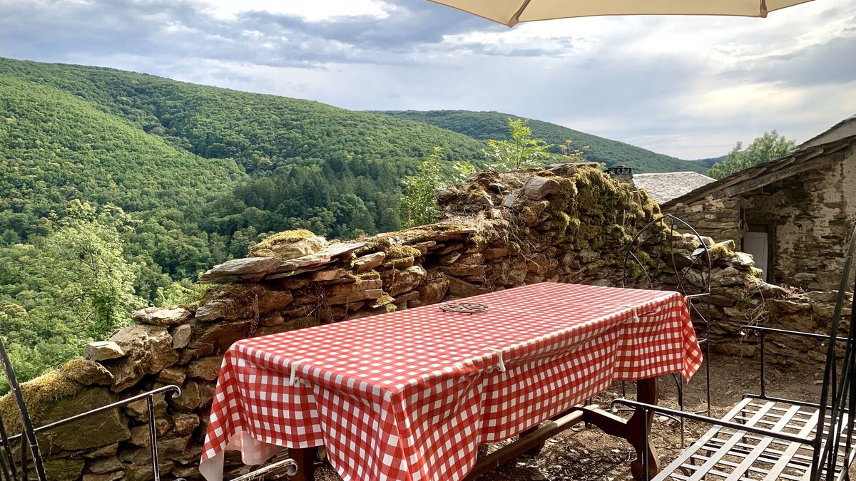Lacaze House | The Maquis Caravans 🌲🦌🌳