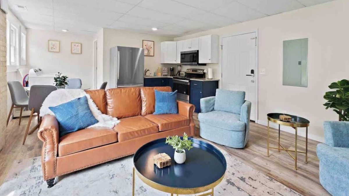 Ashland Apartment | The Market Apts by Nest and Bloom - Suite 3 (5043)