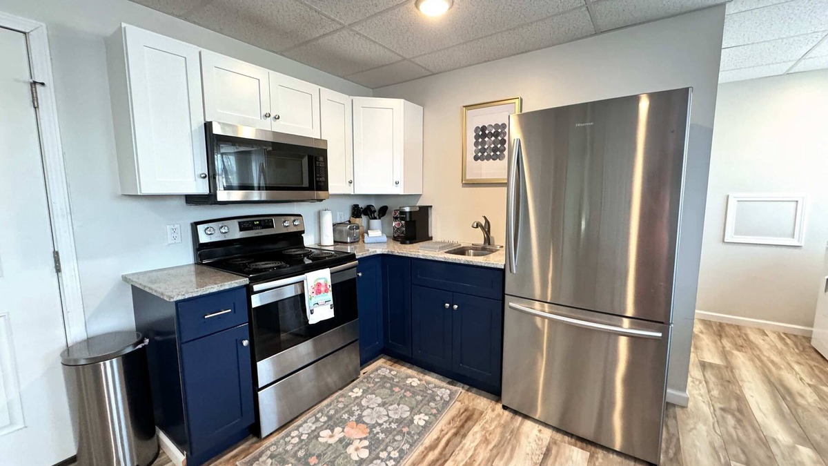 Ashland Apartment | The Market Place by Nest and Bloom Suite 4 (5045)
