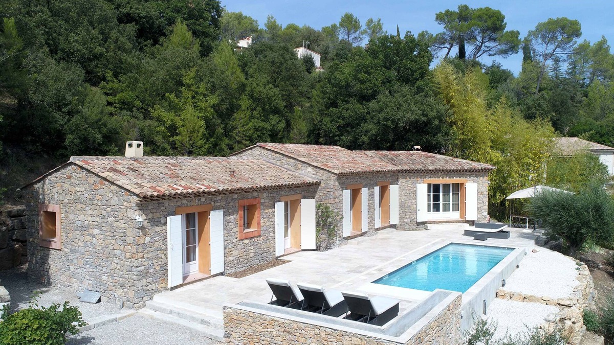 Le Thoronet House | The Mas des Oliviers, in the heart of Provence vineyards .