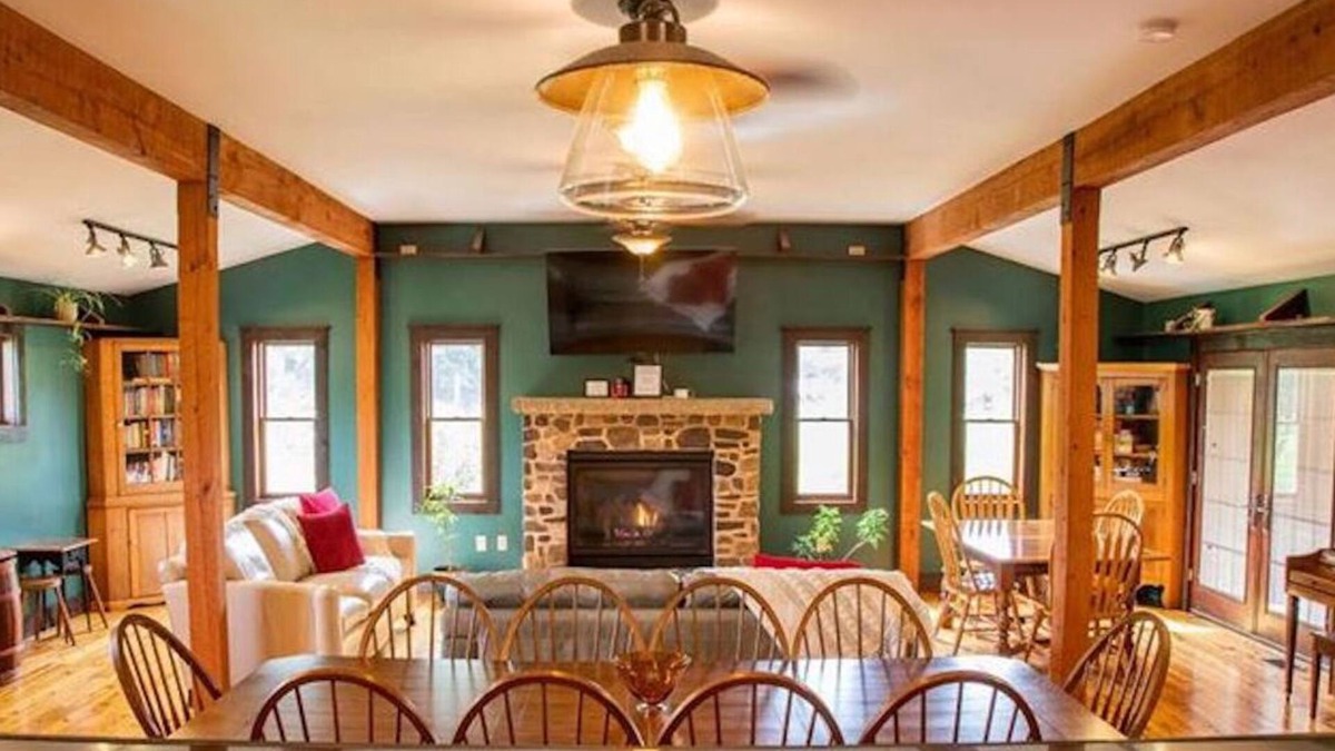 Rockbridge Baths House | The Maury River House: A Luxury Country Experience