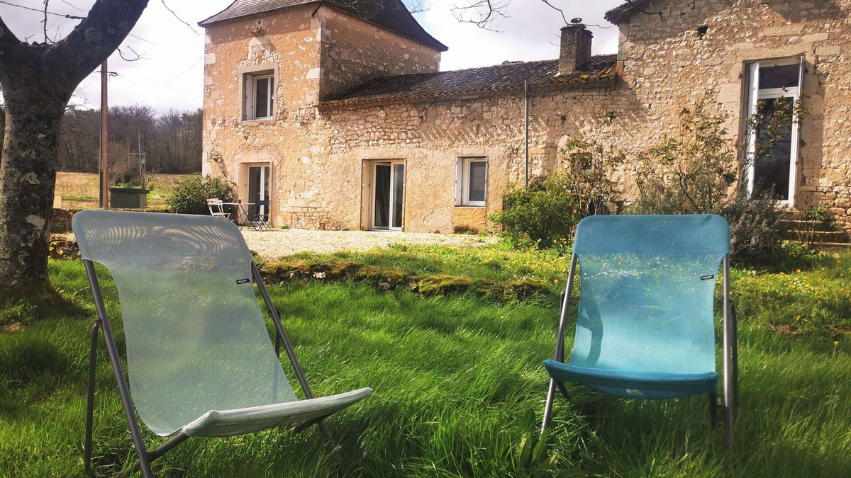 Sigoules House | The Mayne dovecote, a family home