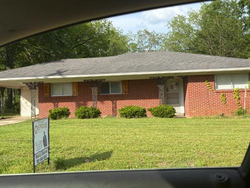 Coffeeville House | The Maze