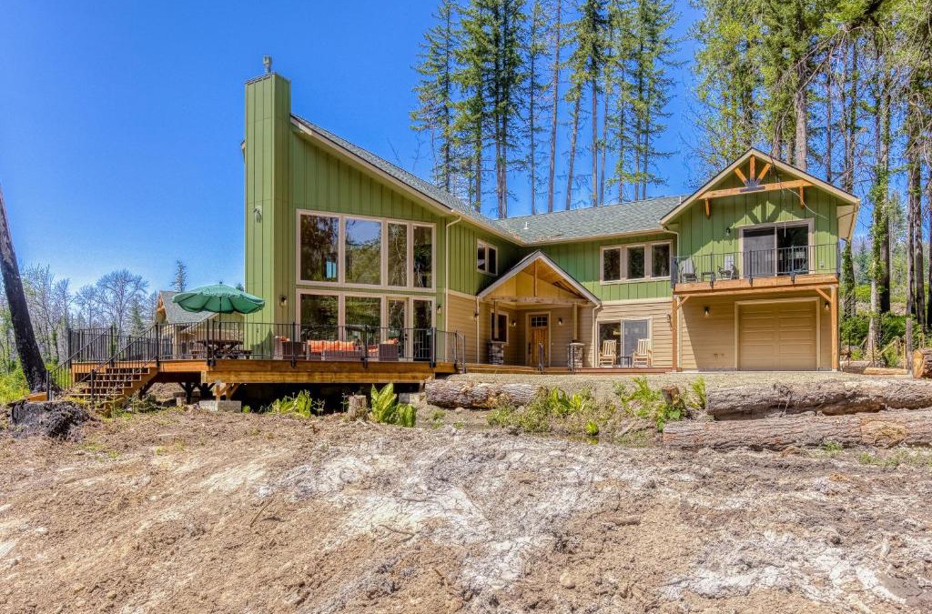 Vida House | The McKenzie River House