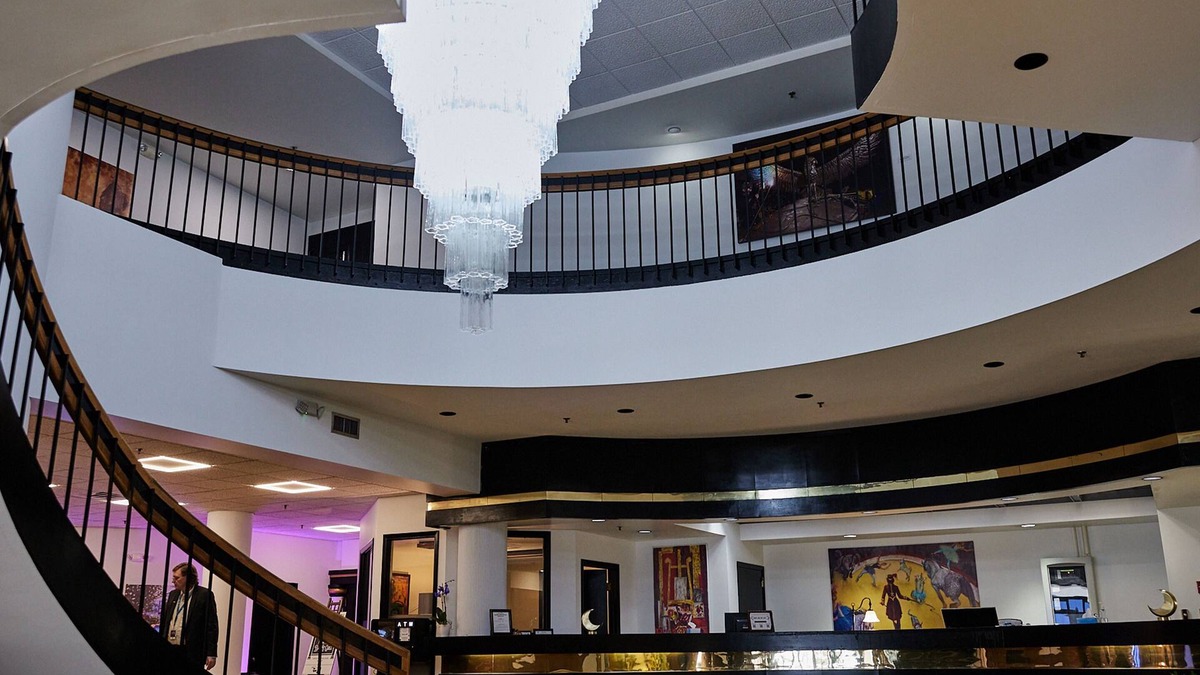 Wheeling Hotel | The McLure Hotel and Conference Center