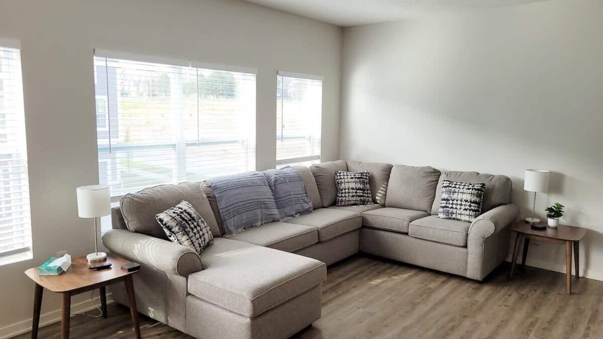 Elkhorn House | The Meadowlark at Coventry Rows