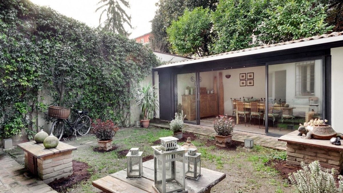 Ferrara Historic Centre Apartment | The medieval home of the Duke! In the historic center