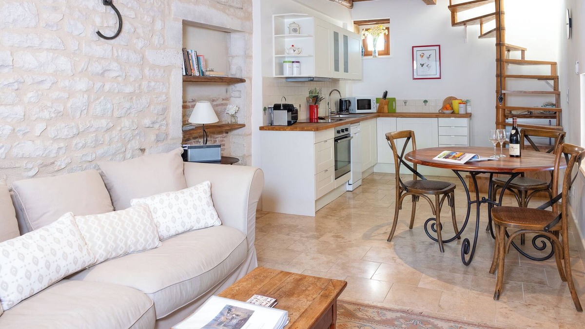 Puligny-Montrachet Apartment | The Mews, Puligny-Montrachet. Comfort, charm, cheerful, restored Barn, sleeps 2.