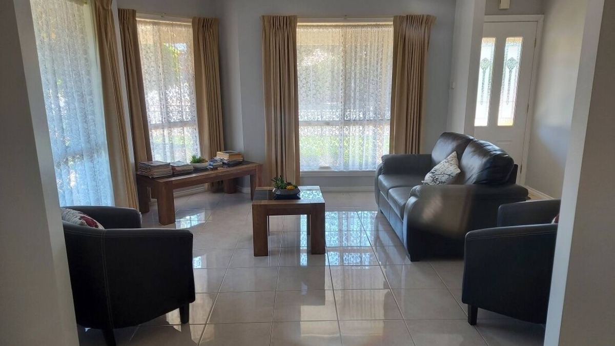 Numurkah Apartment | The Miekeljohn Self Contained Apartment