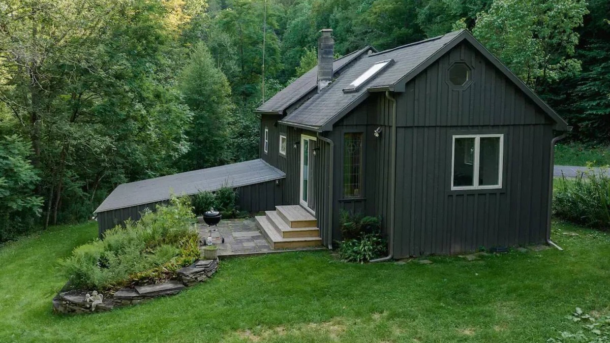 Hamden House | The Mill House: An Enchanting, Stream-Side Retreatn