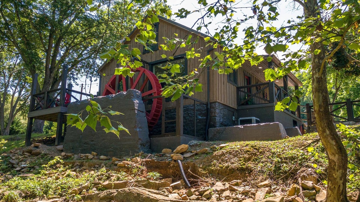 Goldbond House | The Mill House at Four Fillies Lodge