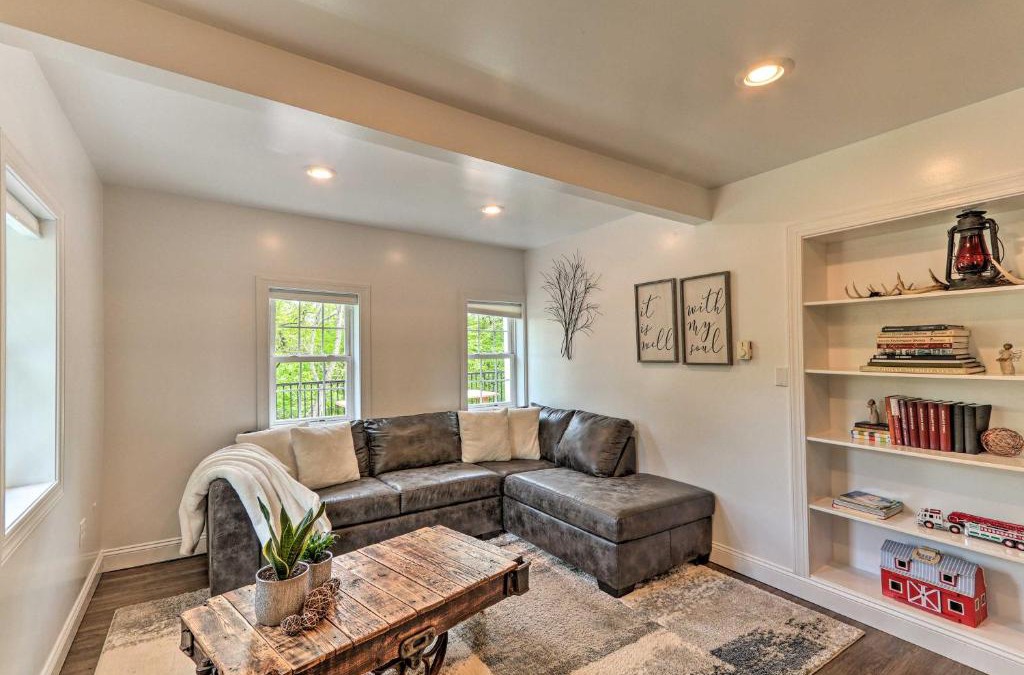 Millersburg House | The Millersburg Mountain House Getaway with Gazebo!