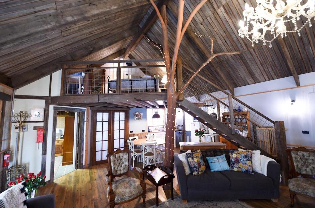 Ballarat East House | The Miner's Loft - Ballarat