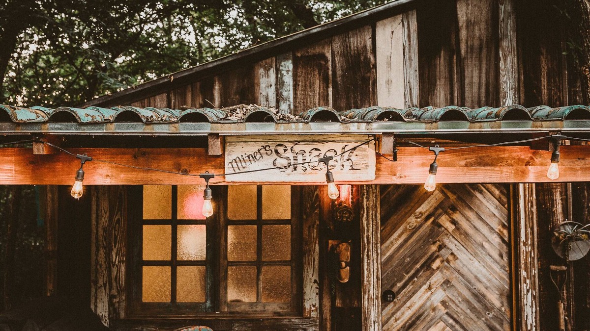 Elmo Cabin | The Miner's Shack at Prayer-E-Land