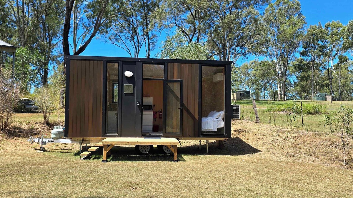 Mundoolun House | The Mini Chalet by Tiny Away