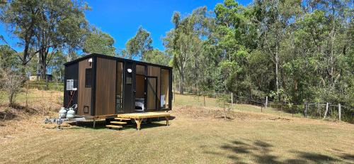 Mundoolun House | The Mini Chalet by Tiny Away