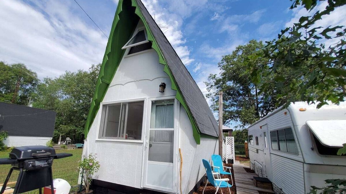 Bitely House | The Minnow Pad A-Frame (kayaks/ pontoon included)