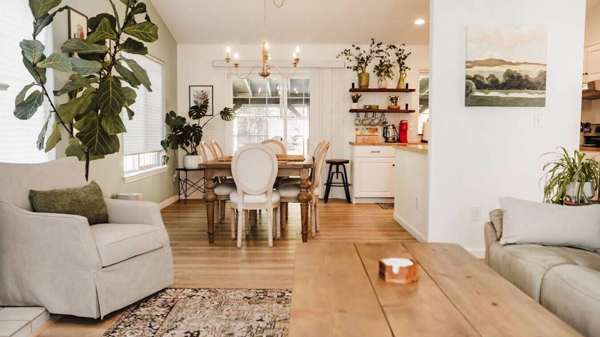 Altamont Apartment | The Mintwood| 4 BDR Home Near Crater Lake/OIT