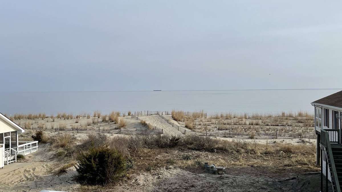 Broadkill Beach House | The Mission Beach beautiful bayviews! You will love this house!