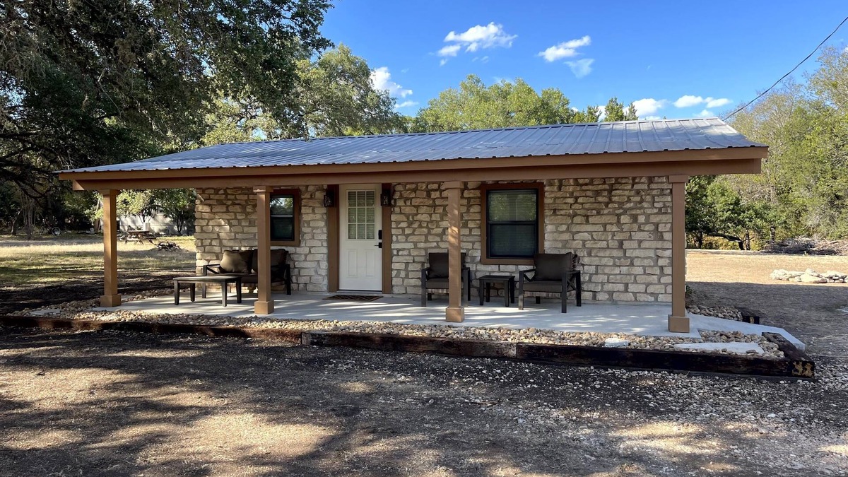Wimberley Cabin | The Mockingbird Inn