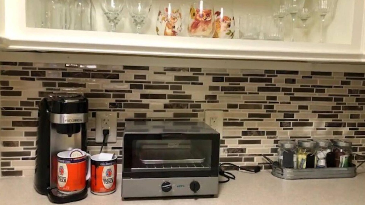 Williamston House | The Model T Suite at Snooze and Cruise Apartments